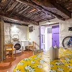 Esclusiva Dimora Storica Nel Cuore Del Borgo Medievale---- Exclusive Historical House Inside The Medieval Village