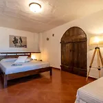 Esclusiva Dimora Storica Nel Cuore Del Borgo Medievale---- Exclusive Historical House Inside The Medieval Village * Castelsardo