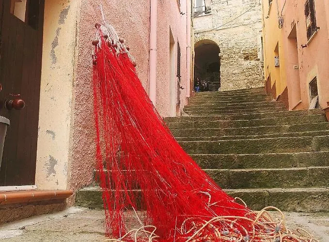 Esclusiva Dimora Storica Nel Cuore Del Borgo Medievale---- Exclusive Historical House Inside The Medieval Village Castelsardo