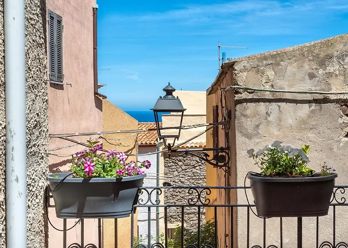 Lejlighed Esclusiva Dimora Storica Nel Cuore Del Borgo Medievale---- Exclusive Historical House Inside The Medieval Village Castelsardo