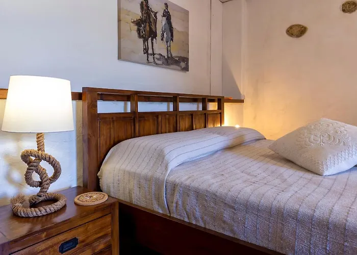 Esclusiva Dimora Storica Nel Cuore Del Borgo Medievale---- Exclusive Historical House Inside The Medieval Village Castelsardo