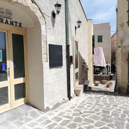 Esclusiva Dimora Storica Nel Cuore Del Borgo Medievale---- Exclusive Historical House Inside The Medieval Village * Castelsardo