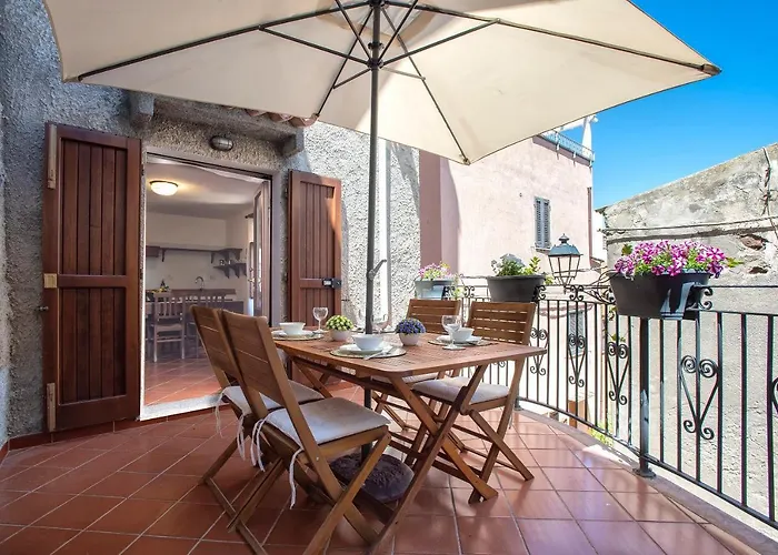 Esclusiva Dimora Storica Nel Cuore Del Borgo Medievale---- Exclusive Historical House Inside The Medieval Village Apartamento *