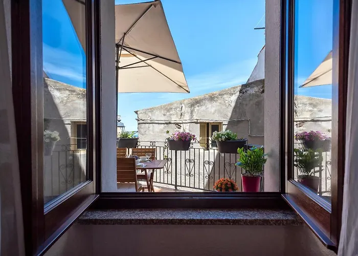 Esclusiva Dimora Storica Nel Cuore Del Borgo Medievale---- Exclusive Historical House Inside The Medieval Village Apartamento *